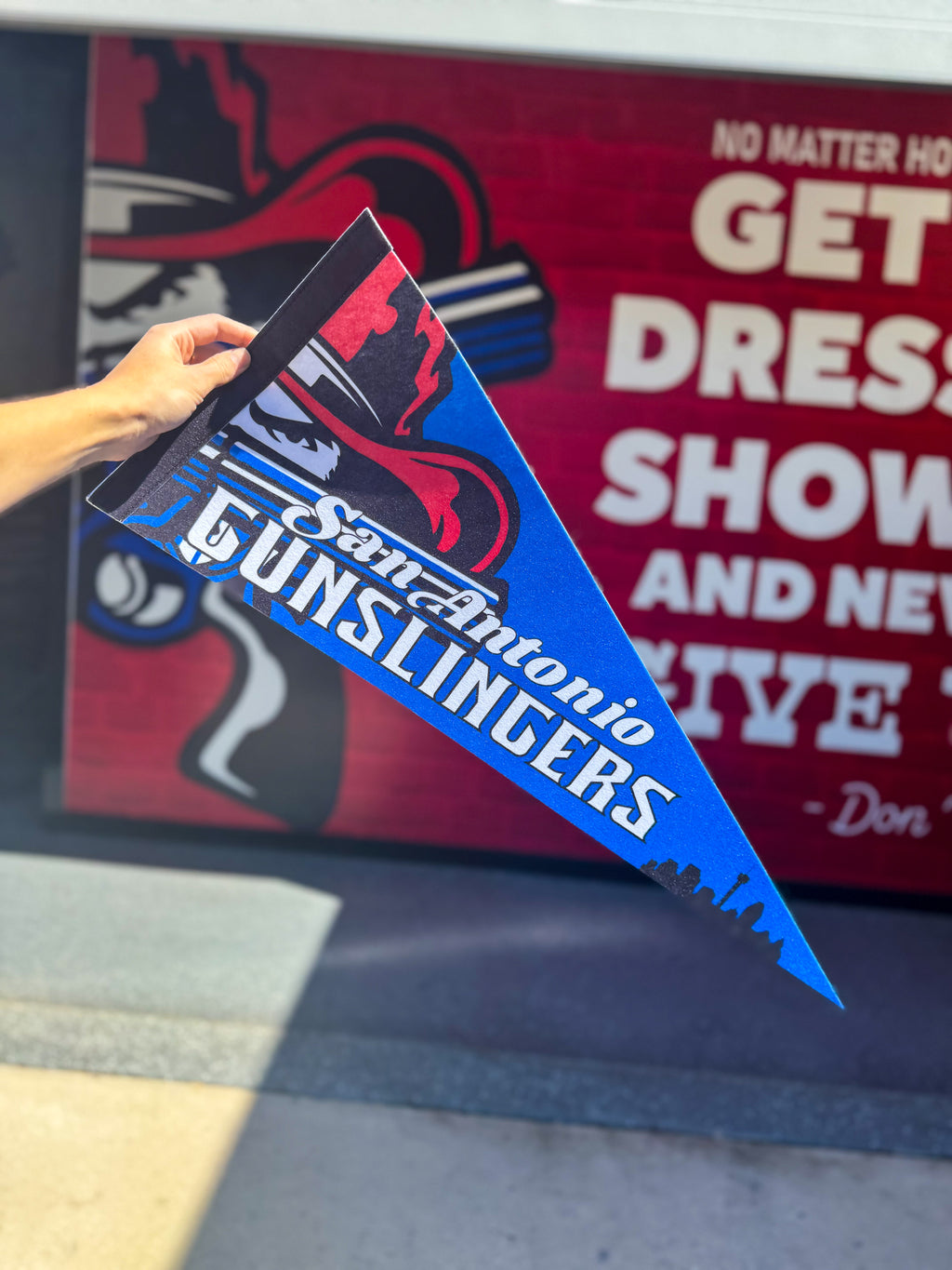 Gunslingers Pennant